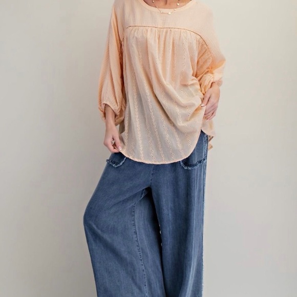 Easel Light Peach Eyelet Women's Blouse - Picture 4 of 6